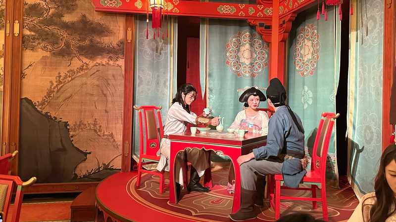  门票连涨的焦虑与困惑——泡泡玛特构建IP宇宙的突围之策 文化旅游