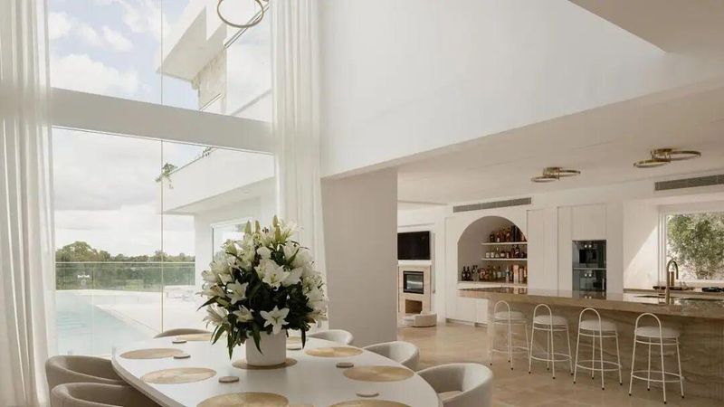  澳洲地产巨头预见AI风暴；豪宅主人选择全部清仓；两年后或能低价回购。 房产家居