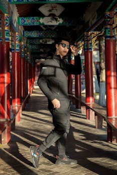 体育产业投资者视角：解构安踏集团的百亿增长基因与市场护城河 股票财经