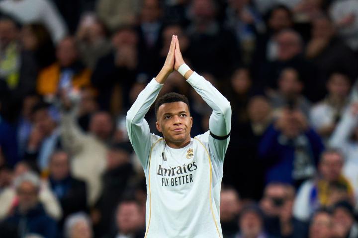  职业背后的阴影：顶级球星被忽视的伤痛与抉择 体育新闻