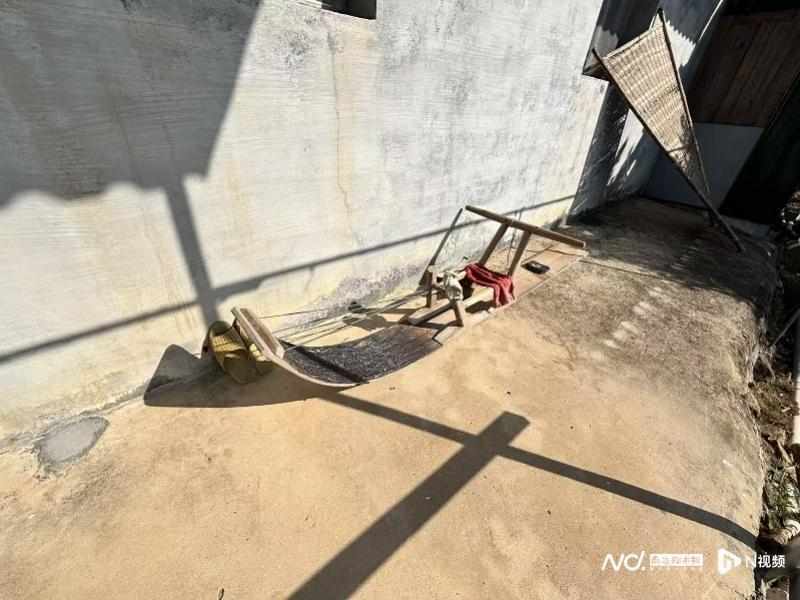  【文本肌理】阿禾的非虚构写作方法论：从《海边的小院》透视个体叙事的精确表达 文化旅游 【文本肌理】阿禾的非虚构写作方法论：从《海边的小院》透视个体叙事的精确表达 文化旅游